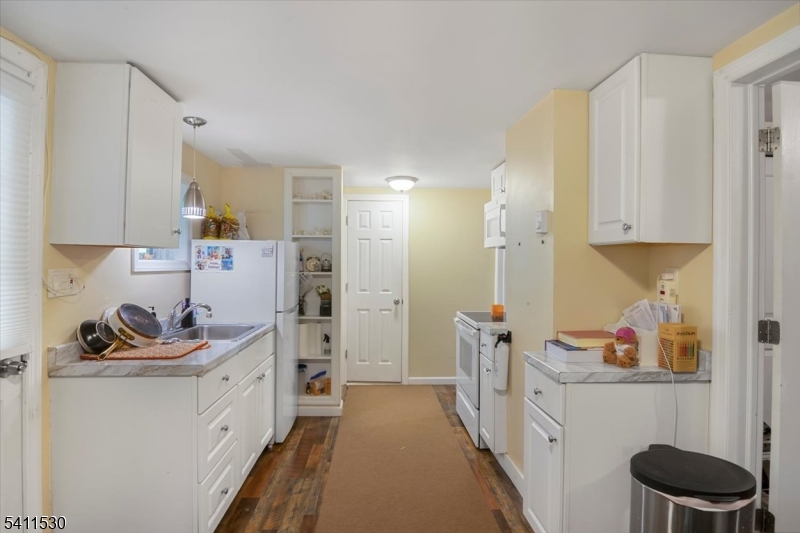 9 Diller Avenue Newton NJ 07860