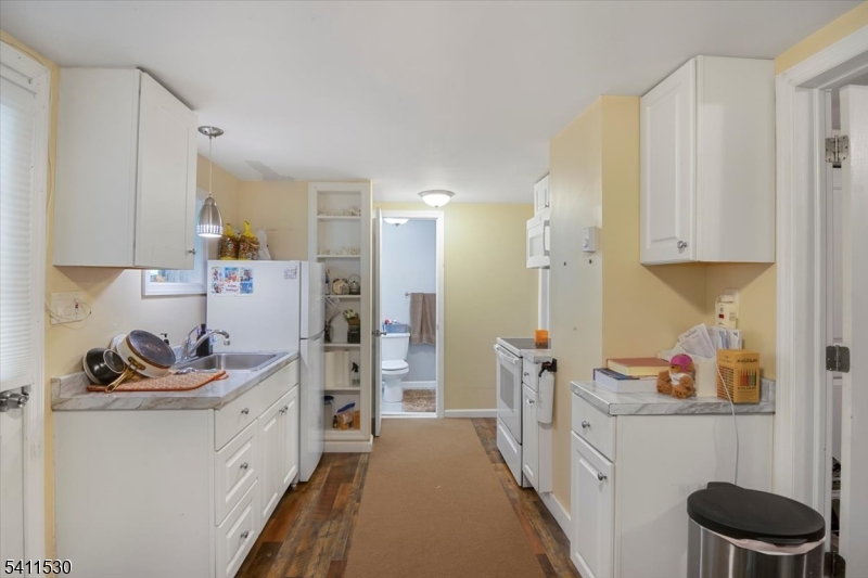 9 Diller Avenue Newton NJ 07860