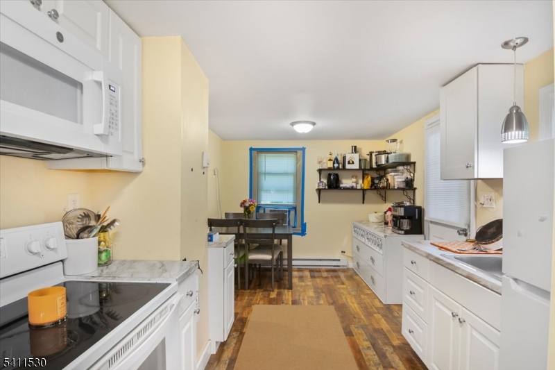 9 Diller Avenue Newton NJ 07860