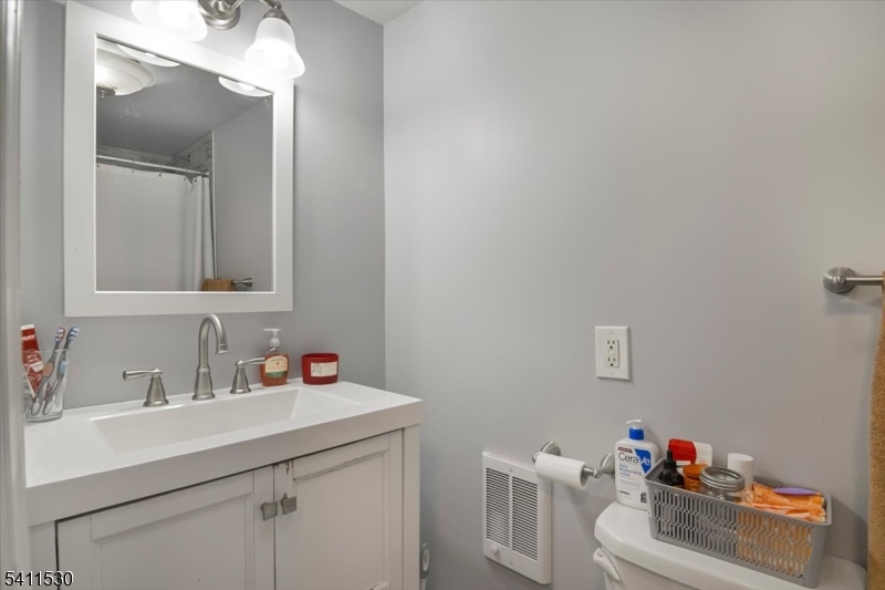 9 Diller Avenue Newton NJ 07860
