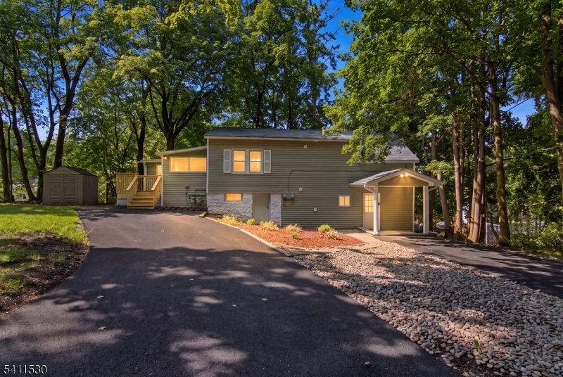 9 Diller Avenue Newton NJ 07860