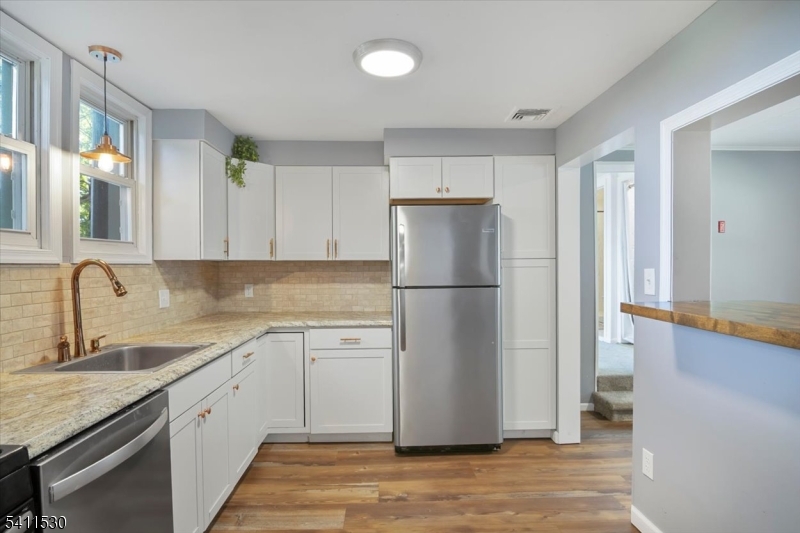 9 Diller Avenue Newton NJ 07860