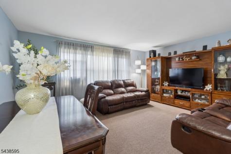 38 Rossiter Avenue Paterson NJ 07502