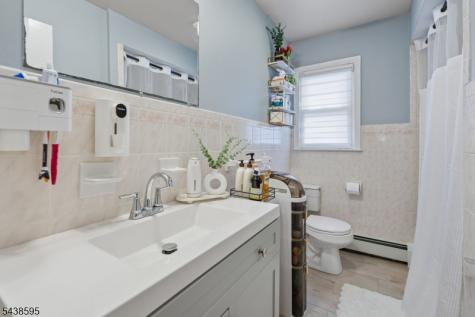38 Rossiter Avenue Paterson NJ 07502