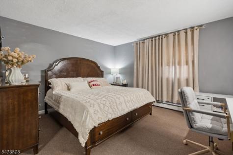 38 Rossiter Avenue Paterson NJ 07502