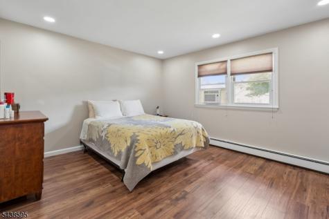 38 Rossiter Avenue Paterson NJ 07502