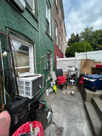 184 Van Horne Street Jersey City NJ 07304