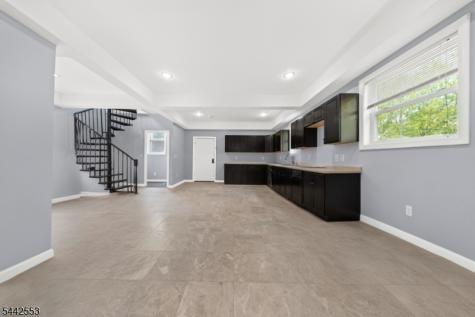 700 Park Avenue Elizabeth NJ 07208