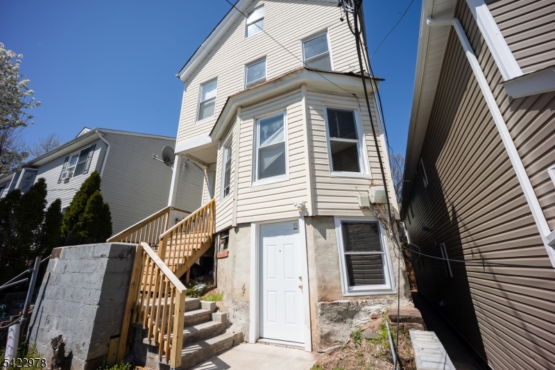99 N 3rd Street Paterson NJ 07522