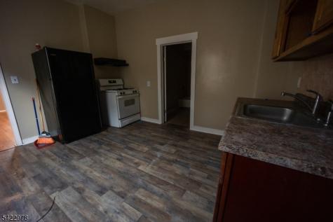 99 N 3rd Street Paterson NJ 07522