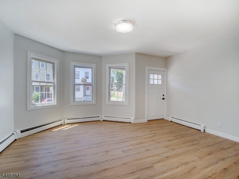 36 42ND Street Irvington NJ 07111