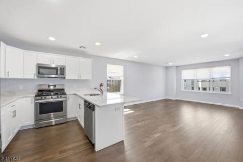 420 S 10th Street Newark NJ 07103