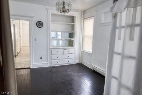 408 14TH Avenue Irvington NJ 07111