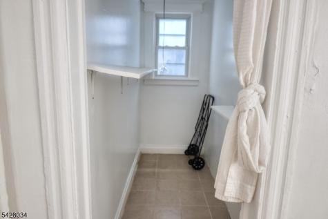 408 14TH Avenue Irvington NJ 07111
