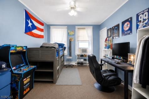 384 Getty Avenue Paterson NJ 07503
