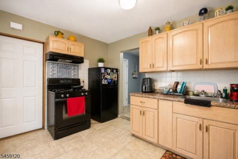 384 Getty Avenue Paterson NJ 07503