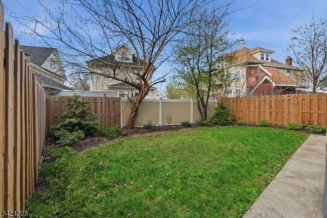 433 Linden Avenue Elizabeth NJ 07202