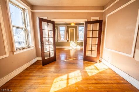 64 Wade Street Jersey City NJ 07305