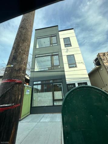706 Bergen Street Newark NJ 07108