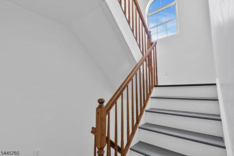 328 Hawthorne Avenue Newark NJ 07112
