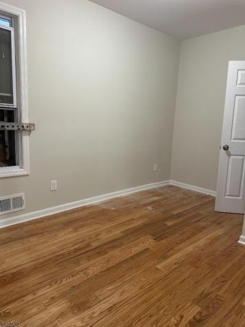 68 Arch Street Paterson NJ 07522
