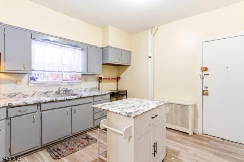 36 Kenmore Avenue Newark NJ 07106