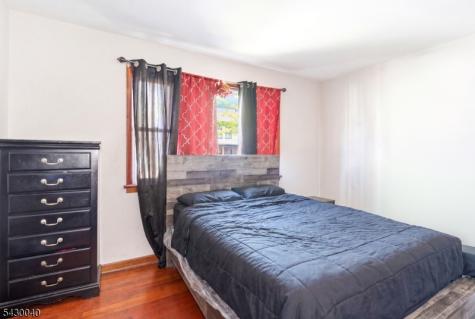 36 Kenmore Avenue Newark NJ 07106