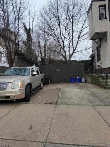 9 Madison Avenue Newark NJ 07108