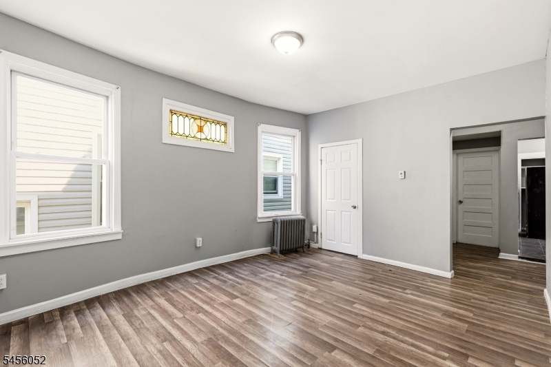 176 Hollywood Avenue East Orange NJ 07018