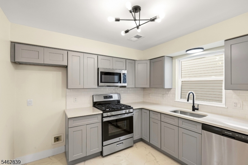 236 Avon Avenue Newark NJ 07108