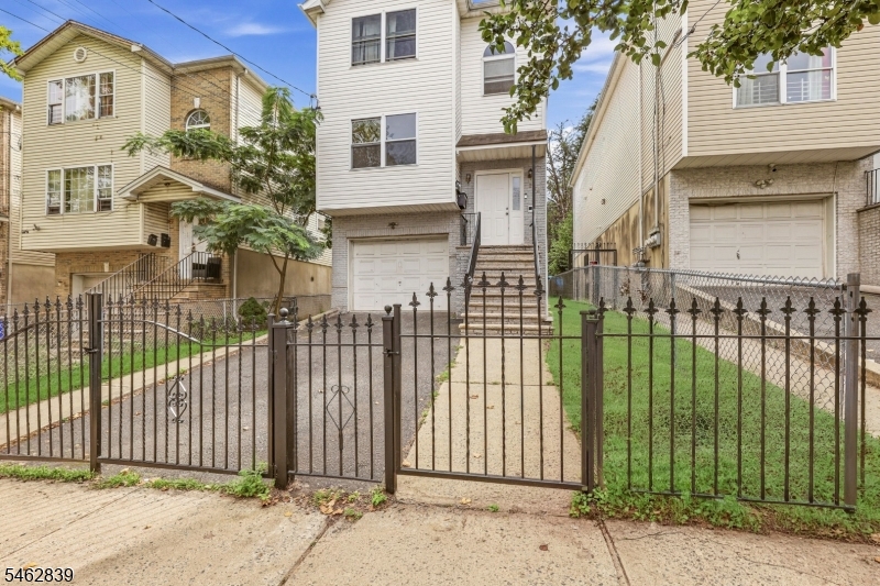 236 Avon Avenue Newark NJ 07108