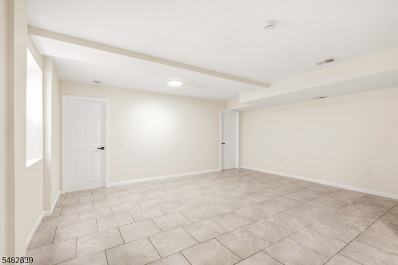 236 Avon Avenue Newark NJ 07108