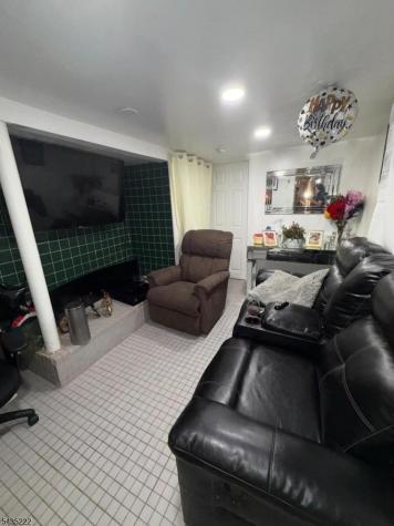 141 Park Avenue Paterson NJ 07501