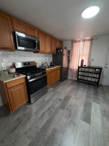 141 Park Avenue Paterson NJ 07501