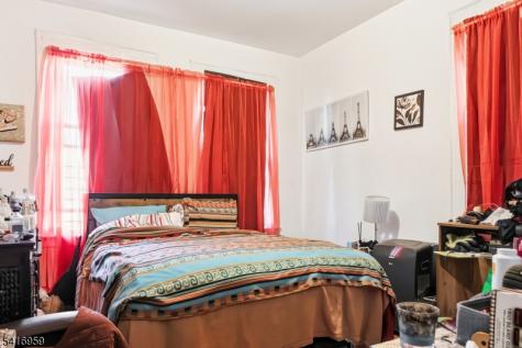 411 S 15th Street Newark NJ 07103