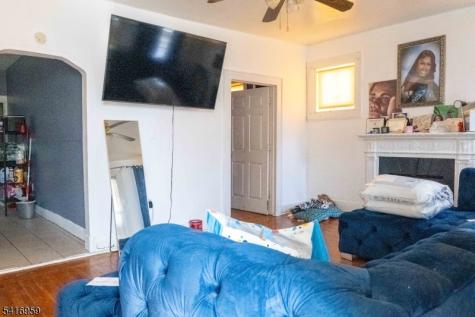 411 S 15th Street Newark NJ 07103