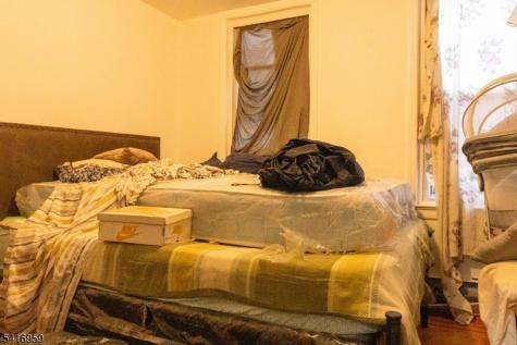 411 S 15th Street Newark NJ 07103