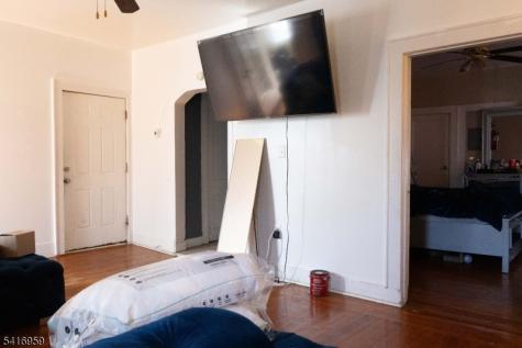 411 S 15th Street Newark NJ 07103