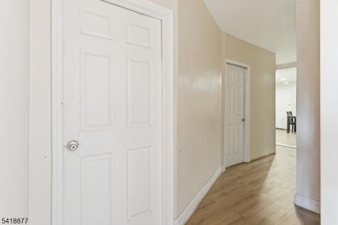 402 S 15th Street Newark NJ 07103
