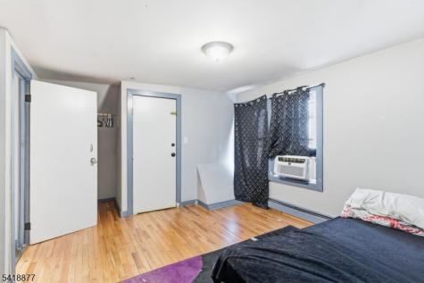 402 S 15th Street Newark NJ 07103