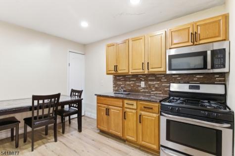 402 S 15th Street Newark NJ 07103