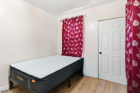 402 S 15th Street Newark NJ 07103