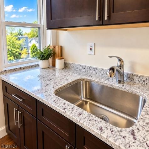 87 Arsdale Terrace East Orange NJ 07018