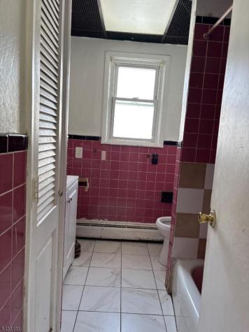 106 Smith Street Newark NJ 07106