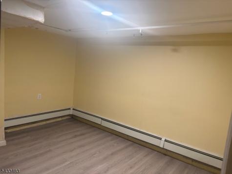 106 Smith Street Newark NJ 07106