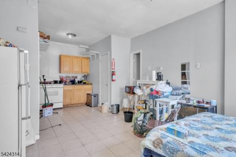 61 Victoria Avenue Newark NJ 07104