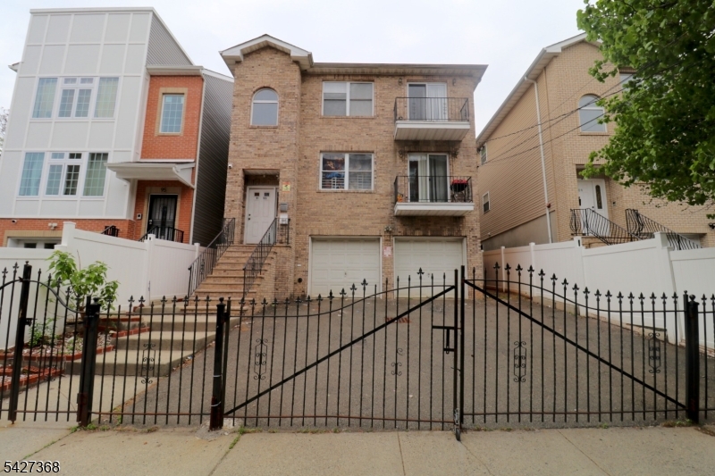 91 Chadwick Avenue Newark NJ 07108