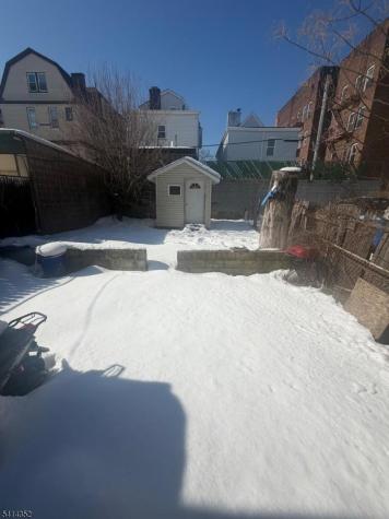 832 Parker Street Newark NJ 07104