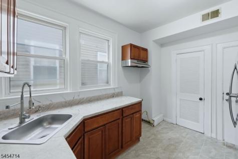 250 Elmwood Avenue East Orange NJ 07018
