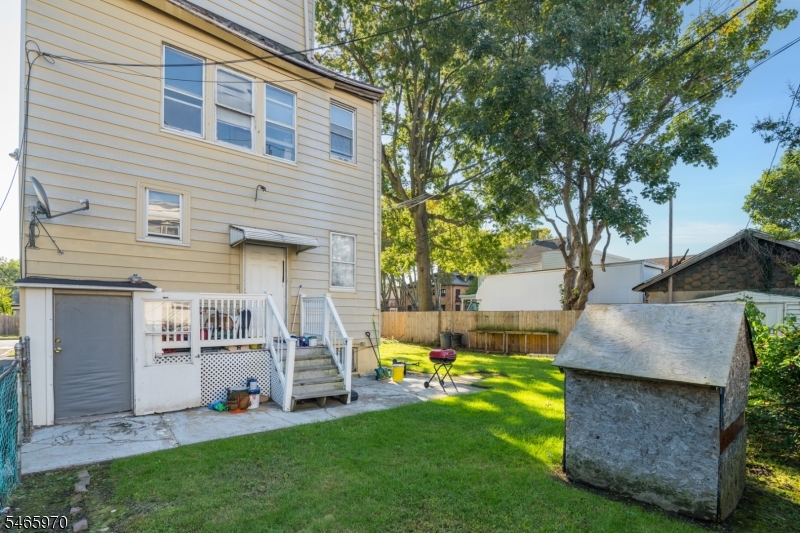 93 Telford Street East Orange NJ 07018
